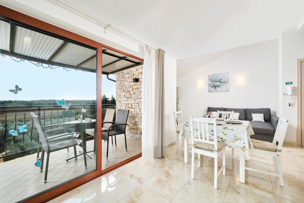Elia Apartments Savudrija Luaran gambar