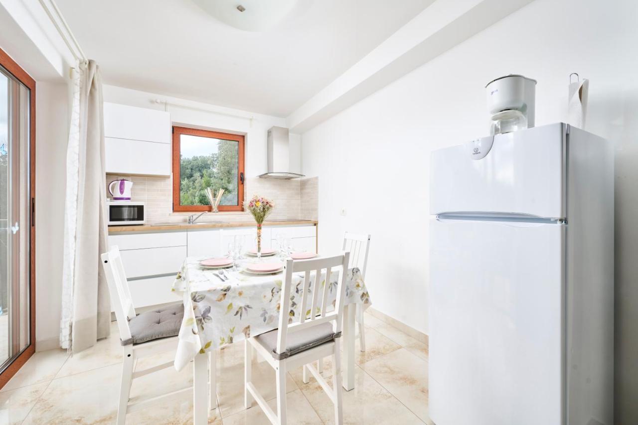 Elia Apartments Savudrija Luaran gambar